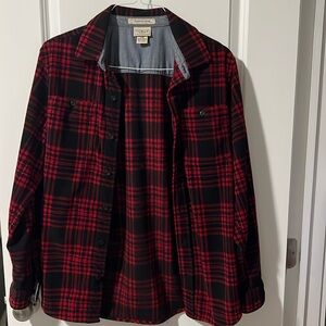 L.L. Bean slightly fitted S Reg red/black plaid button down 100% polyester